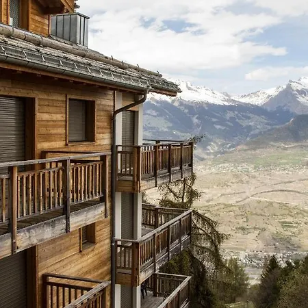 Paradise Mountain & Luxe